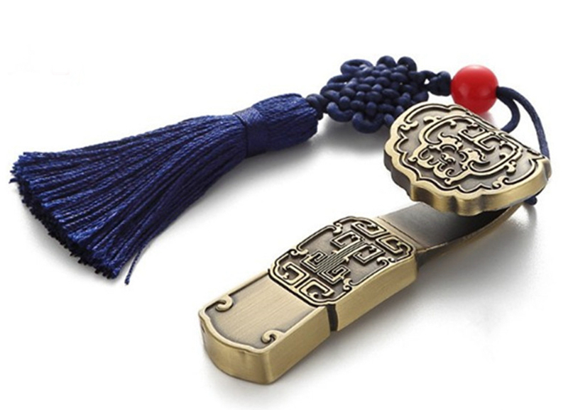 U disk with Chinese style shell